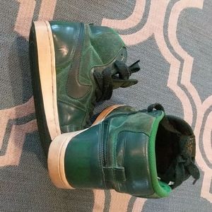 Cool and comfortable retro green high top Nikes